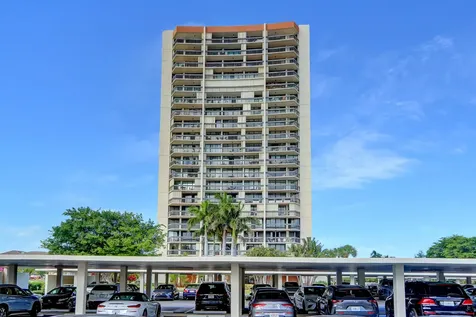 2000 Presidential Way West Palm Beach FL 33401