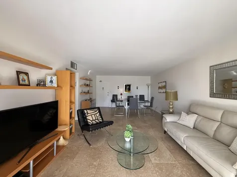 1200 Hibiscous Avenue Pompano Beach FL 33062