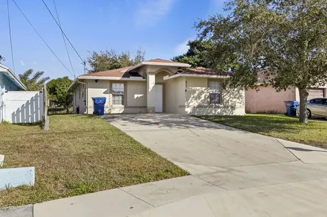 850 Drive Martin Luther King Jr Boulevard Boulevard Riviera Beach FL 33404