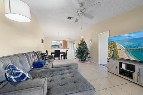 1271 Se Parkview Place Stuart FL 34994