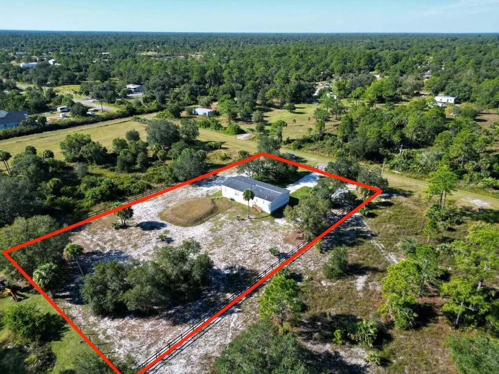 165 S Zambria Street Clewiston FL 33440
