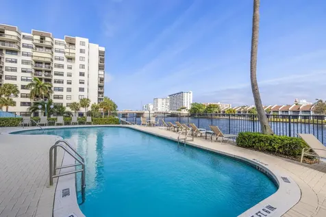 2880 Ne 14th Street Causeway Pompano Beach FL 33062