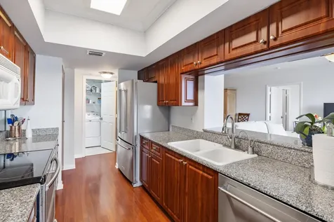 2880 Ne 14th Street Causeway Pompano Beach FL 33062