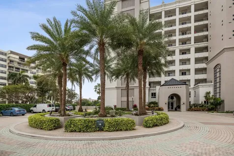 2880 Ne 14th Street Causeway Pompano Beach FL 33062