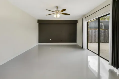 2404 24th Way West Palm Beach FL 33407