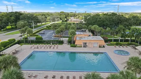 2404 24th Way West Palm Beach FL 33407