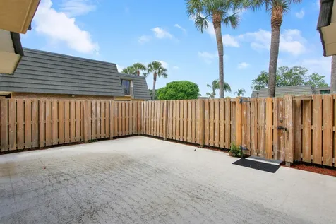 2404 24th Way West Palm Beach FL 33407