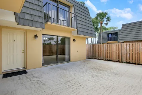 2404 24th Way West Palm Beach FL 33407