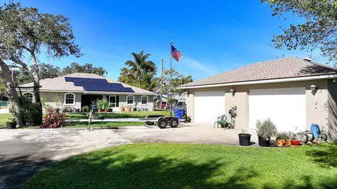 1360 Lake Josephine Drive Sebring FL 33875