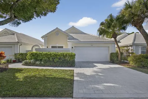 18 Selby Lane Palm Beach Gardens FL 33418