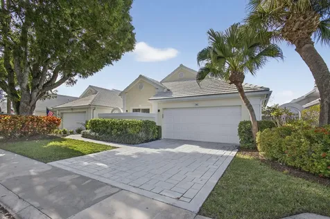 18 Selby Lane Palm Beach Gardens FL 33418