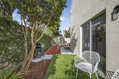 18 Selby Lane Palm Beach Gardens FL 33418