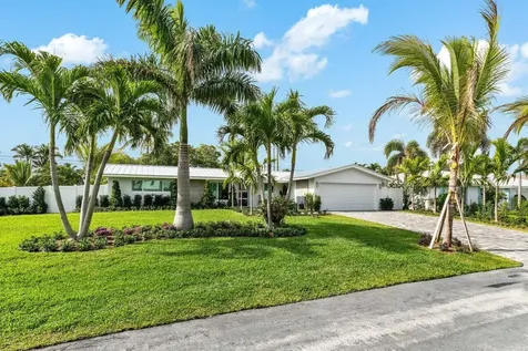 902 Sw 27th Place Boynton Beach FL 33435
