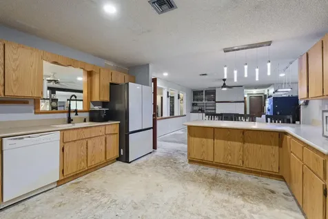 3350 25th Street Vero Beach FL 32968