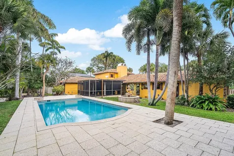 334 Palm Trail Delray Beach FL 33483