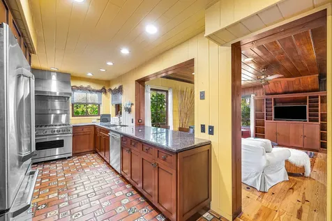 334 Palm Trail Delray Beach FL 33483