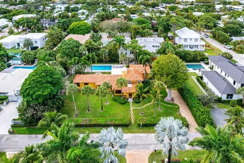 334 Palm Trail Delray Beach FL 33483