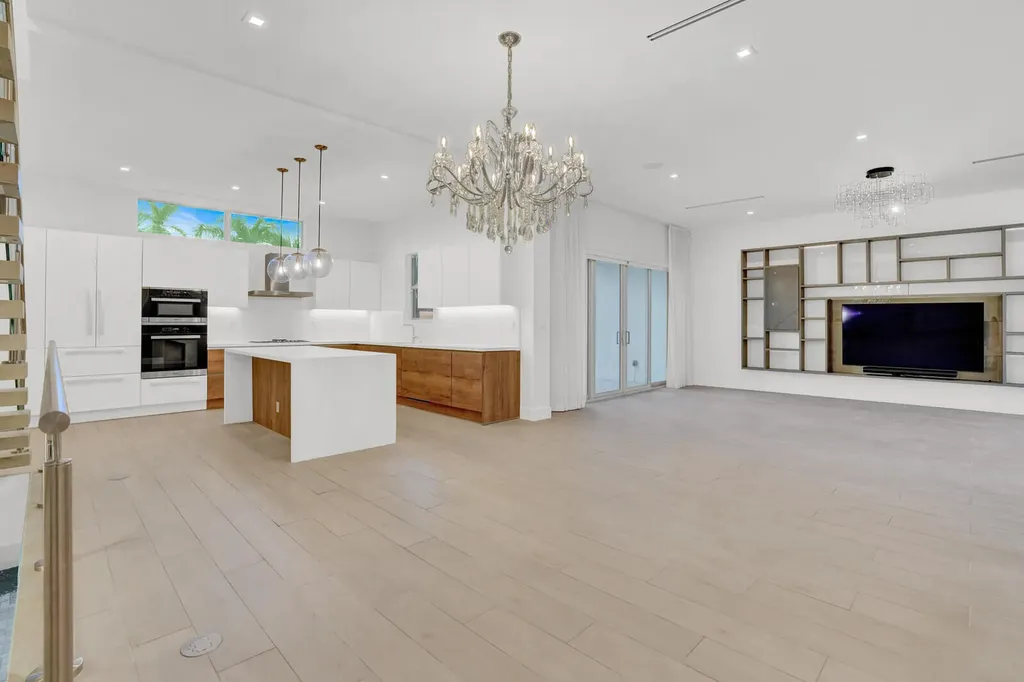 12 Se 10th Avenue Fort Lauderdale FL 33301
