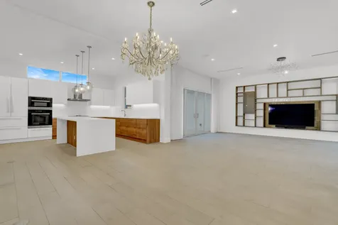 12 Se 10th Avenue Fort Lauderdale FL 33301