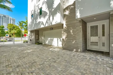 12 Se 10th Avenue Fort Lauderdale FL 33301