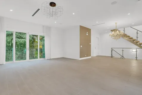 12 Se 10th Avenue Fort Lauderdale FL 33301