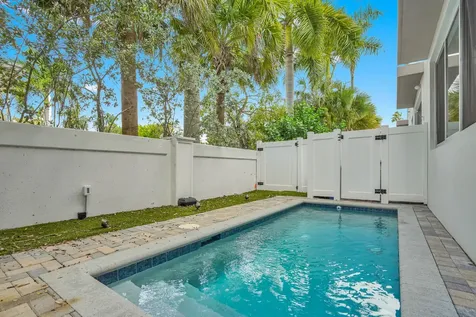 12 Se 10th Avenue Fort Lauderdale FL 33301