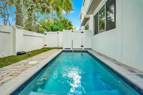 12 Se 10th Avenue Fort Lauderdale FL 33301