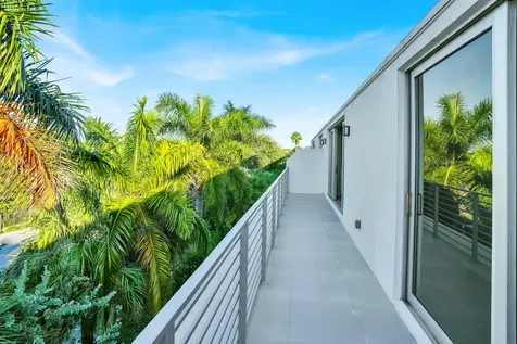 12 Se 10th Avenue Fort Lauderdale FL 33301