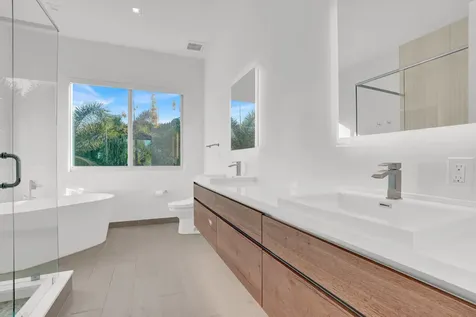 12 Se 10th Avenue Fort Lauderdale FL 33301