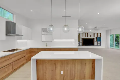 12 Se 10th Avenue Fort Lauderdale FL 33301