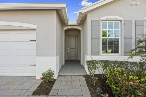 2780 Ne Breezeway Circle Jensen Beach FL 34957