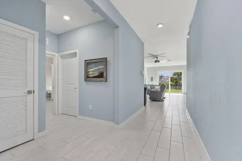 2780 Ne Breezeway Circle Jensen Beach FL 34957