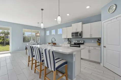 2780 Ne Breezeway Circle Jensen Beach FL 34957