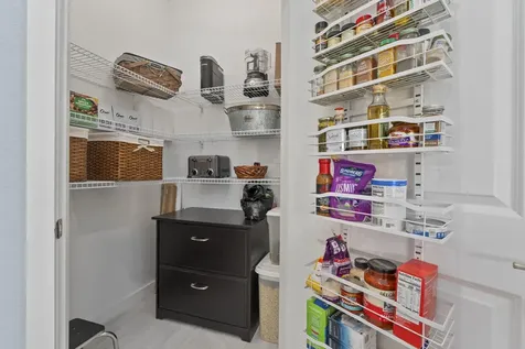2780 Ne Breezeway Circle Jensen Beach FL 34957