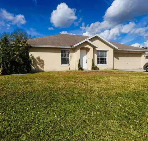 773 Se Atlantus Avenue Port Saint Lucie FL 34983