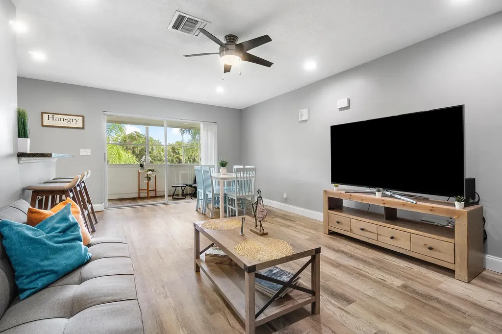 126 Sparrow Drive Royal Palm Beach FL 33411