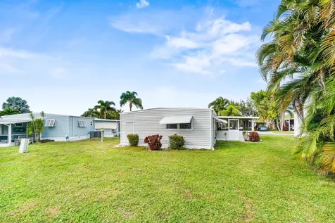 8350 E Club Road Boca Raton FL 33433