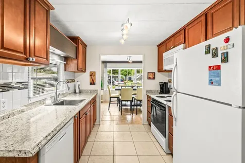 8350 E Club Road Boca Raton FL 33433