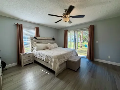8425 94th Avenue Vero Beach FL 32967