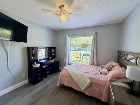 8425 94th Avenue Vero Beach FL 32967