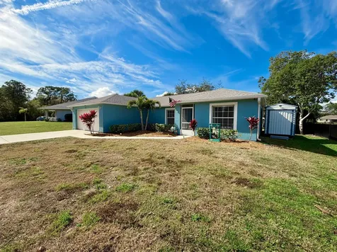 8425 94th Avenue Vero Beach FL 32967