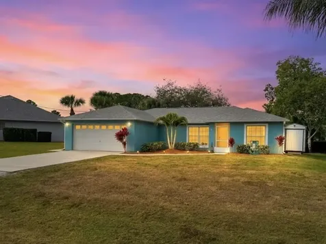 8425 94th Avenue Vero Beach FL 32967