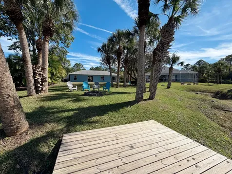 8425 94th Avenue Vero Beach FL 32967