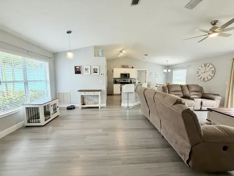 8425 94th Avenue Vero Beach FL 32967