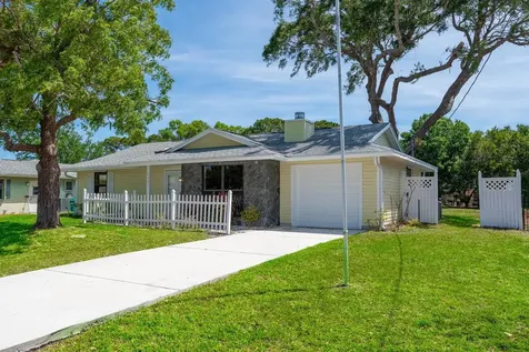 2441 Se Avalon Road Port Saint Lucie FL 34952