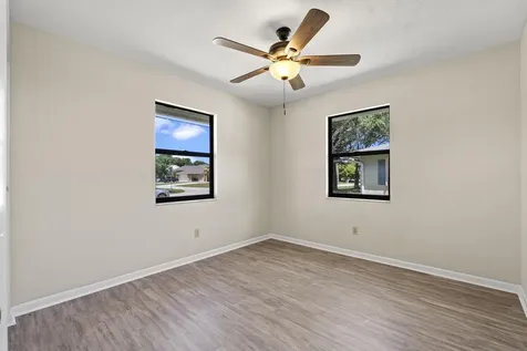 2441 Se Avalon Road Port Saint Lucie FL 34952