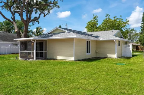 2441 Se Avalon Road Port Saint Lucie FL 34952