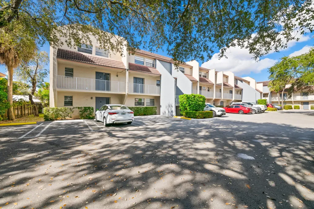 3750 Nw 115th Way Coral Springs FL 33065