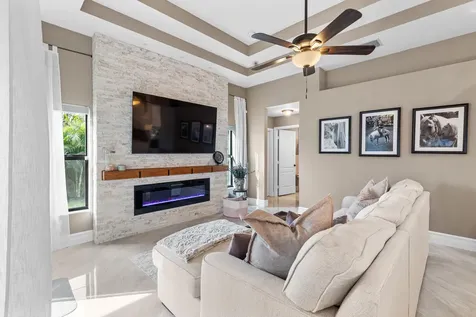 1434 Sw Jacksonville Avenue Port Saint Lucie FL 34953