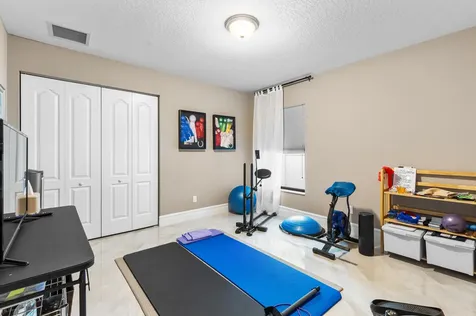 1434 Sw Jacksonville Avenue Port Saint Lucie FL 34953